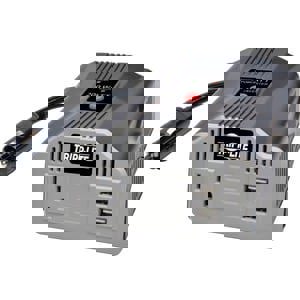 200W ULTRA COMPACT CAR INVERTER 1 OUT 2